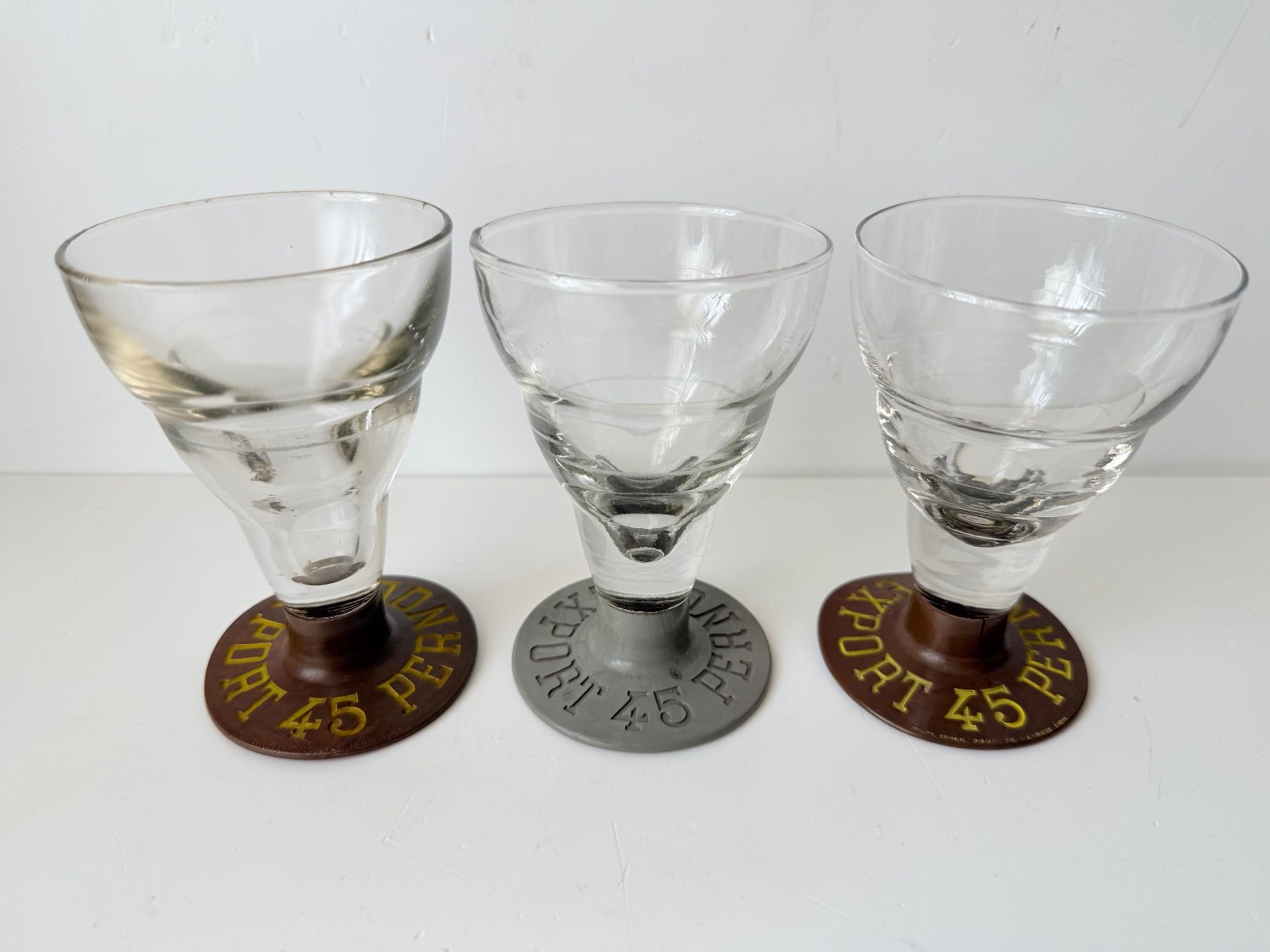 Verres: Alte Pernot Export Absinth- bzw. Pastisgläser – D'occasion à Zwingen par moje1 2