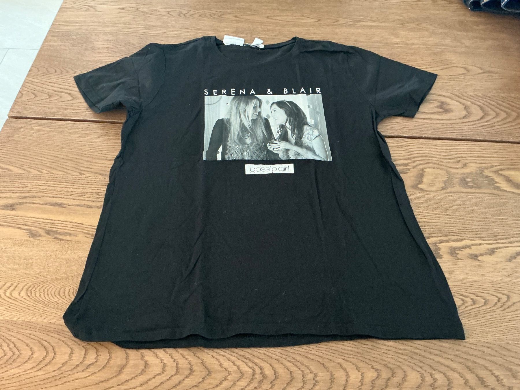 T-Shirts: Gossip Girl Tshirt Gr.XL – Gebraucht aus Würenlos von Tina48 1