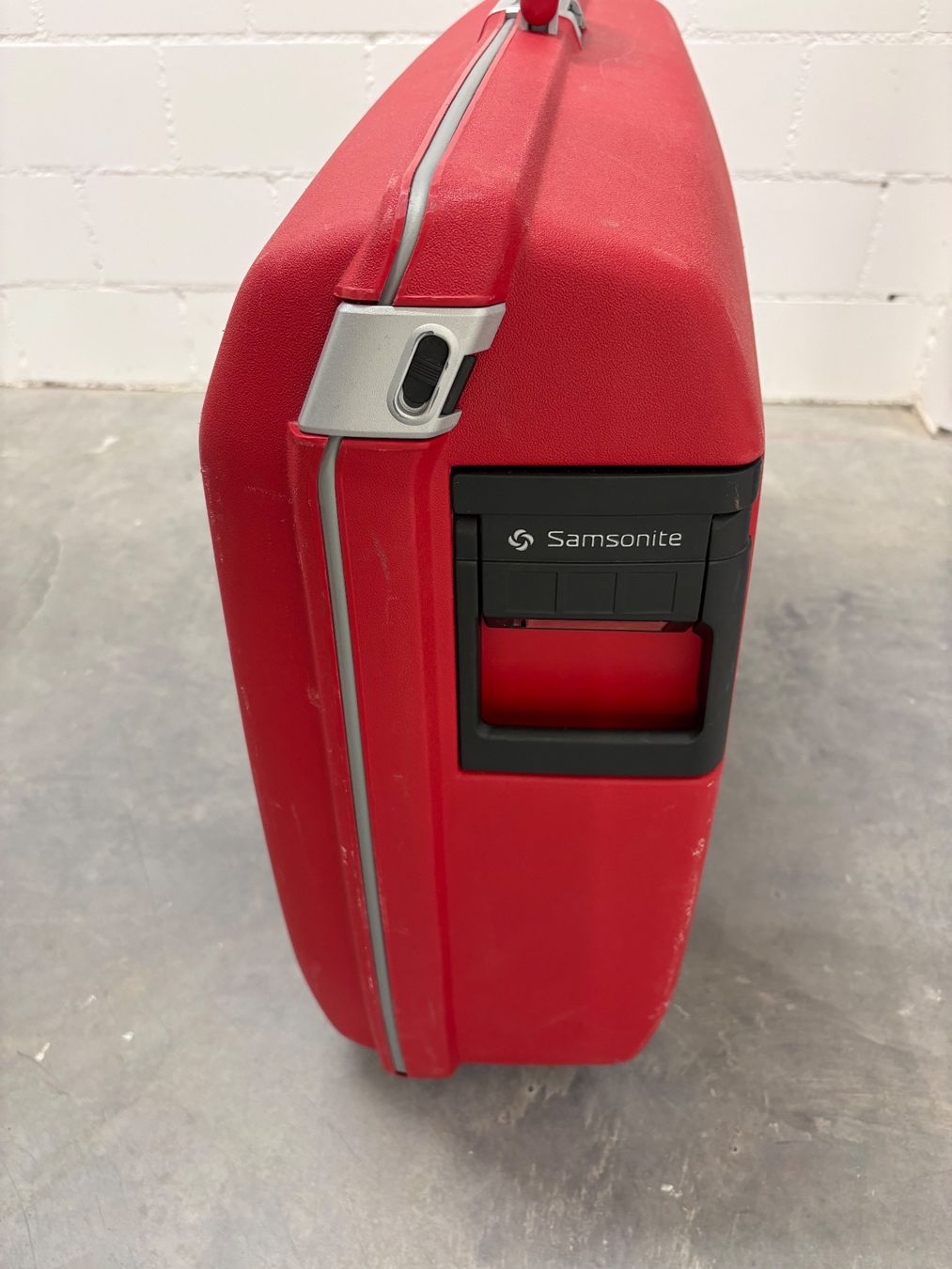 Altro in Aeronautica: Samsonite Hartschalenkoffer, rot – Usato da Grüsch venduto da frifri06 1