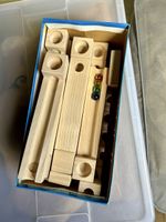 Holzspielzeug Kugelbahn