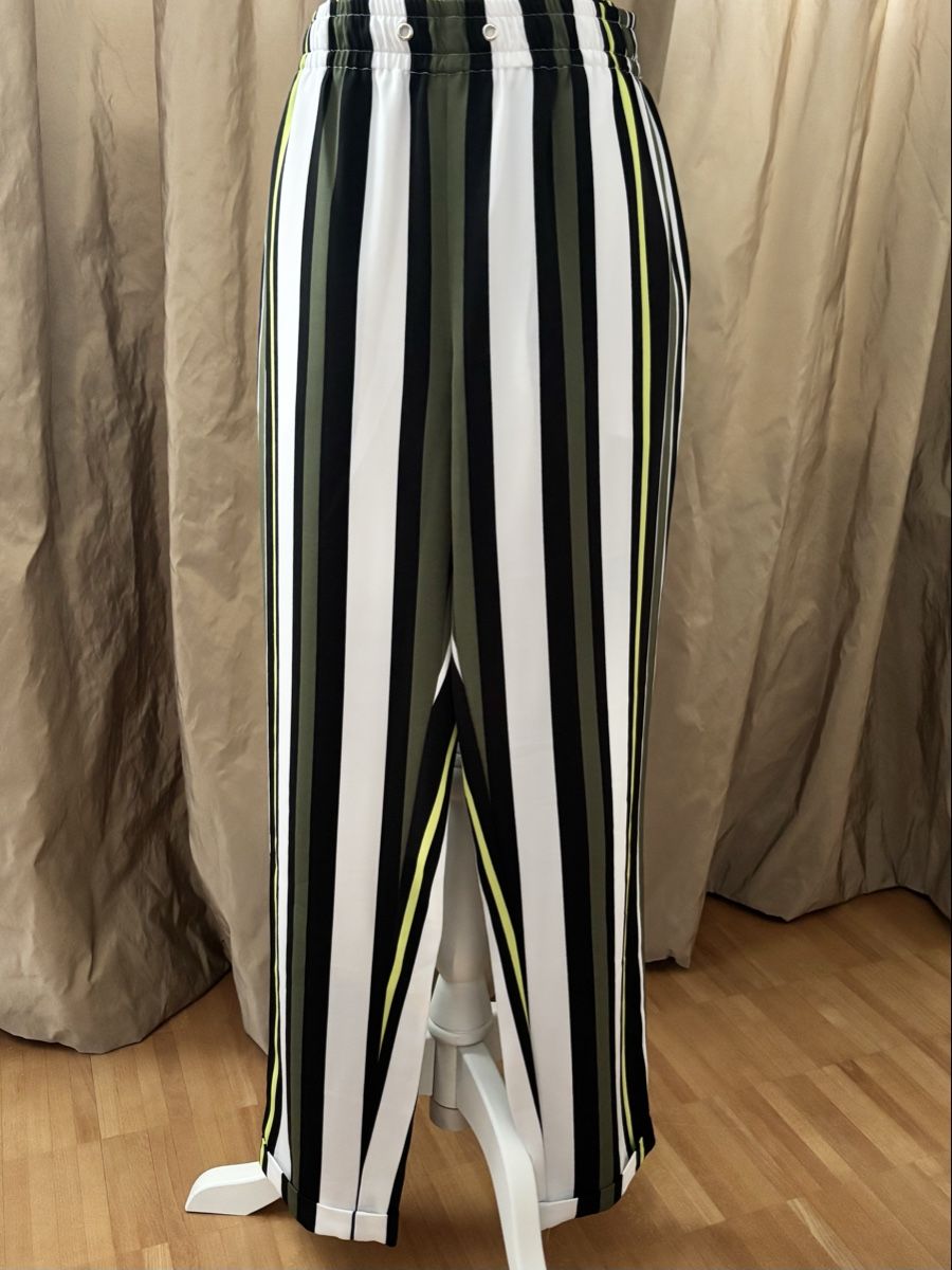 Pantaloni: Coole Freizeit Sommerhose, Gr. 42 – Usato da Elsau venduto da Gigelix