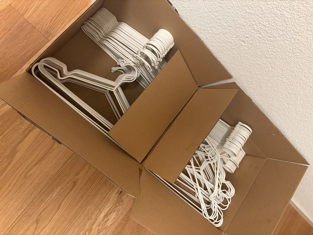 Ikea Kleiderbügel: 120 weisse IKEA Kleiderbügel – Gebraucht aus Pfaffhausen von marlymota 1