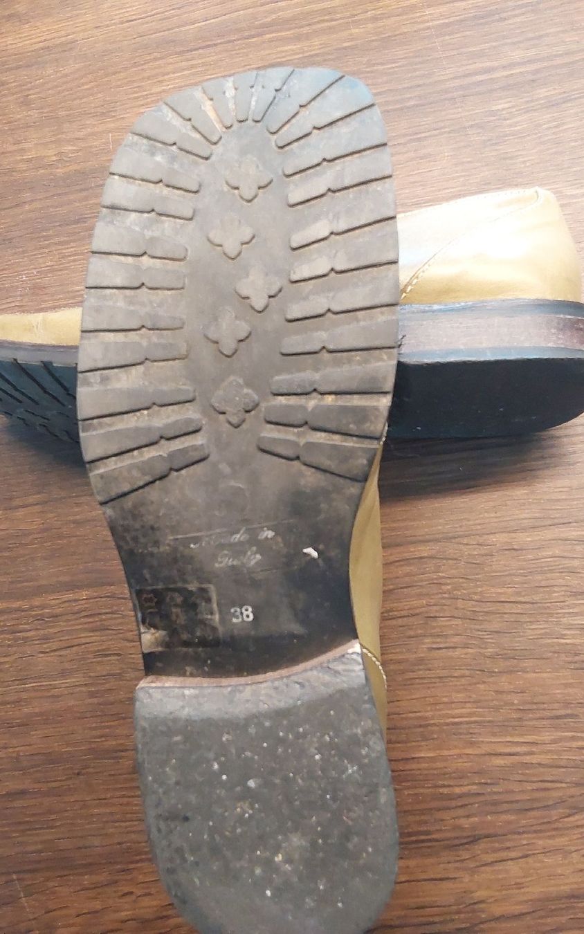 Scarpe da donna: Halbschuhe gidigio oliv 38 – Usato da Köniz venduto da scopello12 5