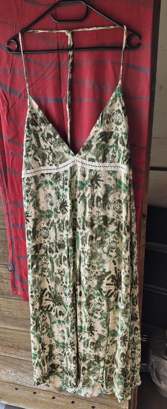 Kleider: Damenkleid – Neu (gemäss Beschreibung) aus Wislikofen von Ana.Gomes 2