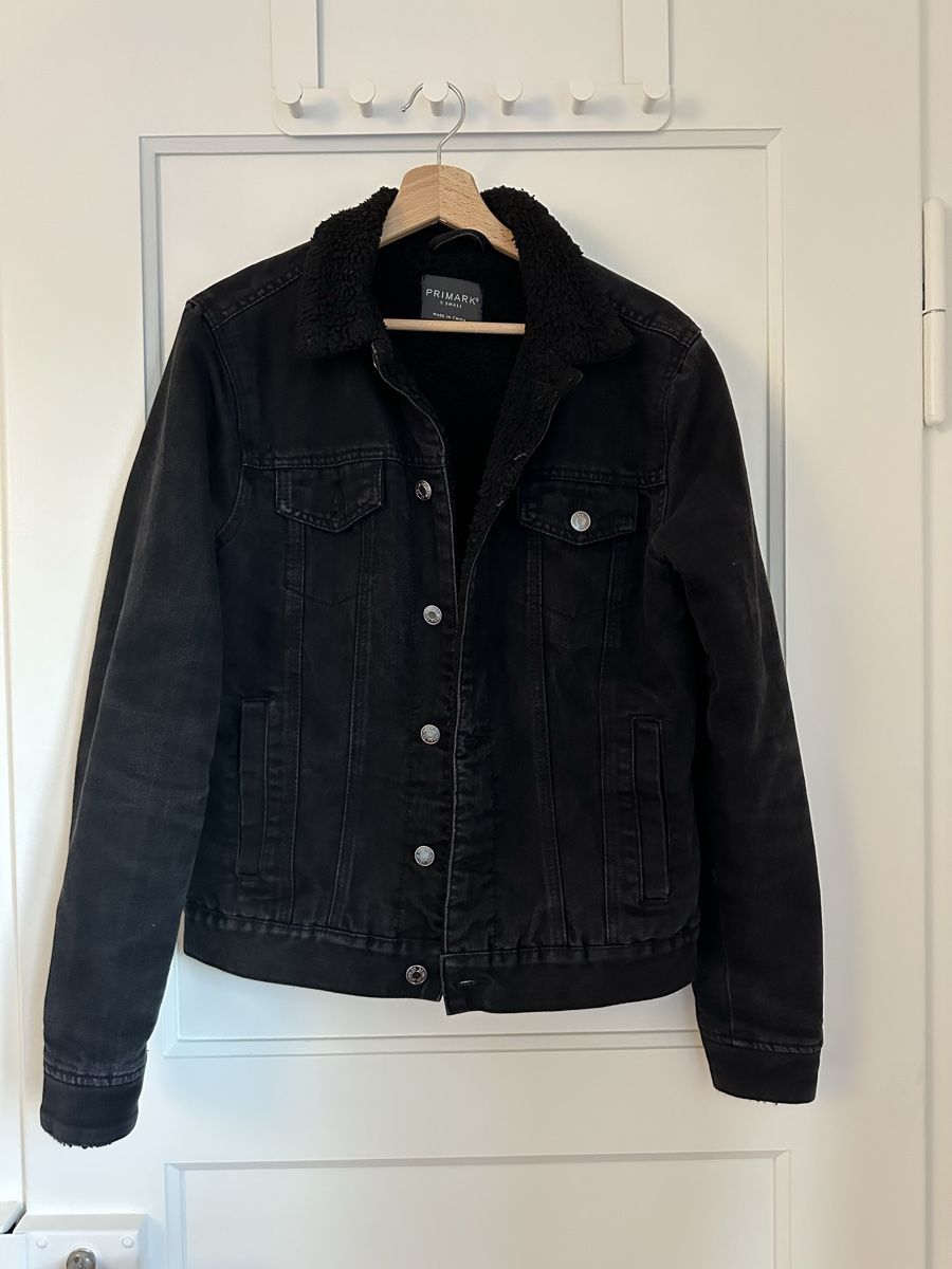 Primark Giacche: Schwarze Jeansjacke von Primark XS – Usato da Zürich venduto da RickyNicky
