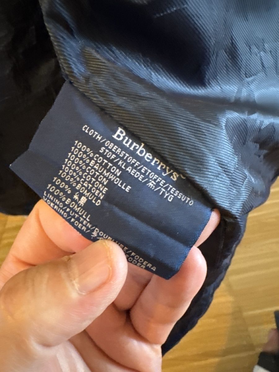 Burberry Vestes: Burberry  – D'occasion à Menzingen par Dali2504 1