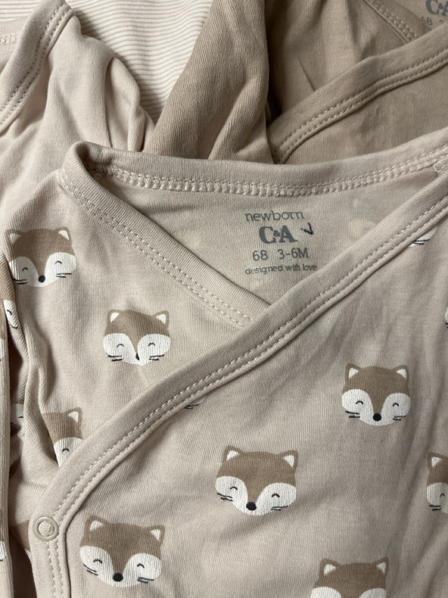 C&A Kleiderpakete & -sets: C&A Bodies Gr. 3-6 Mt./68 – Gebraucht aus Oberwil BL von FinjaBijou 1