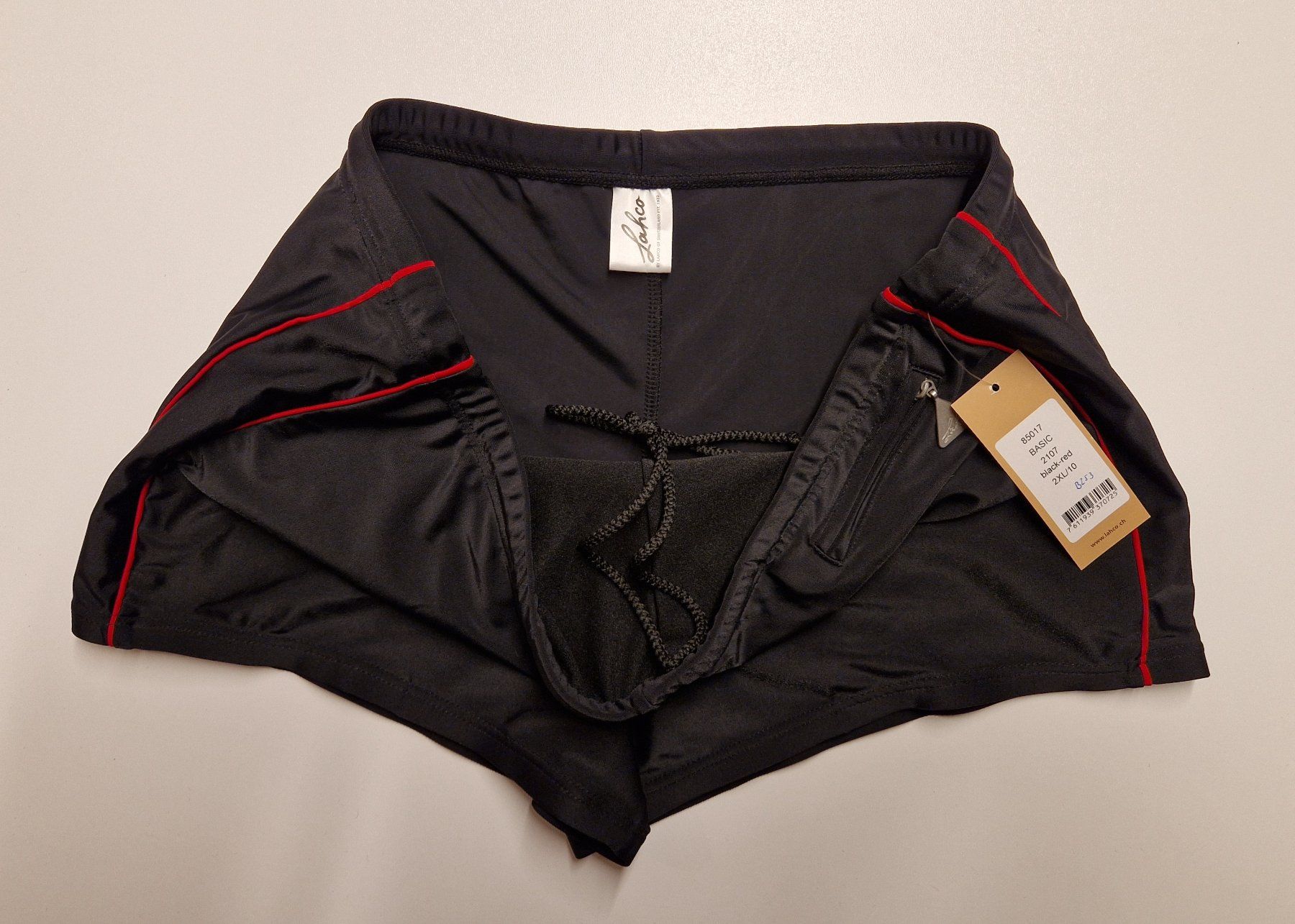 Lahco Costumi da bagno: Badehose Herren XXL Lahco Basic Black Red / Rabatt 50% - 70% – Nuovo e nell'imballaggio originale da Braunau venduto da Brand-Store 6