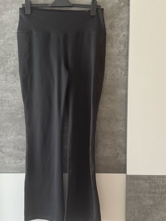 Sportleggings Tchibo schwarz Grösse 40/42 NEU handytasche