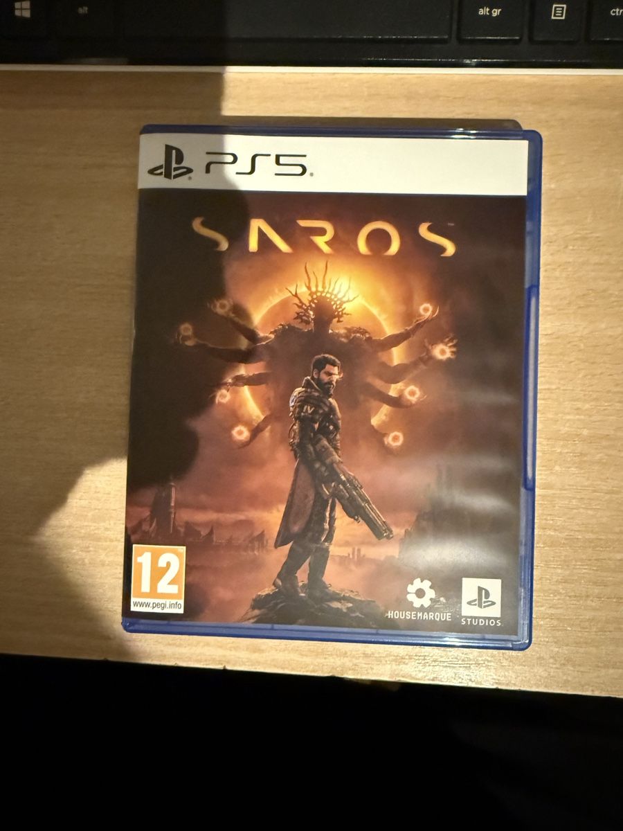 Giochi: Saros / PS5 – Usato da Dietikon venduto da Molella
