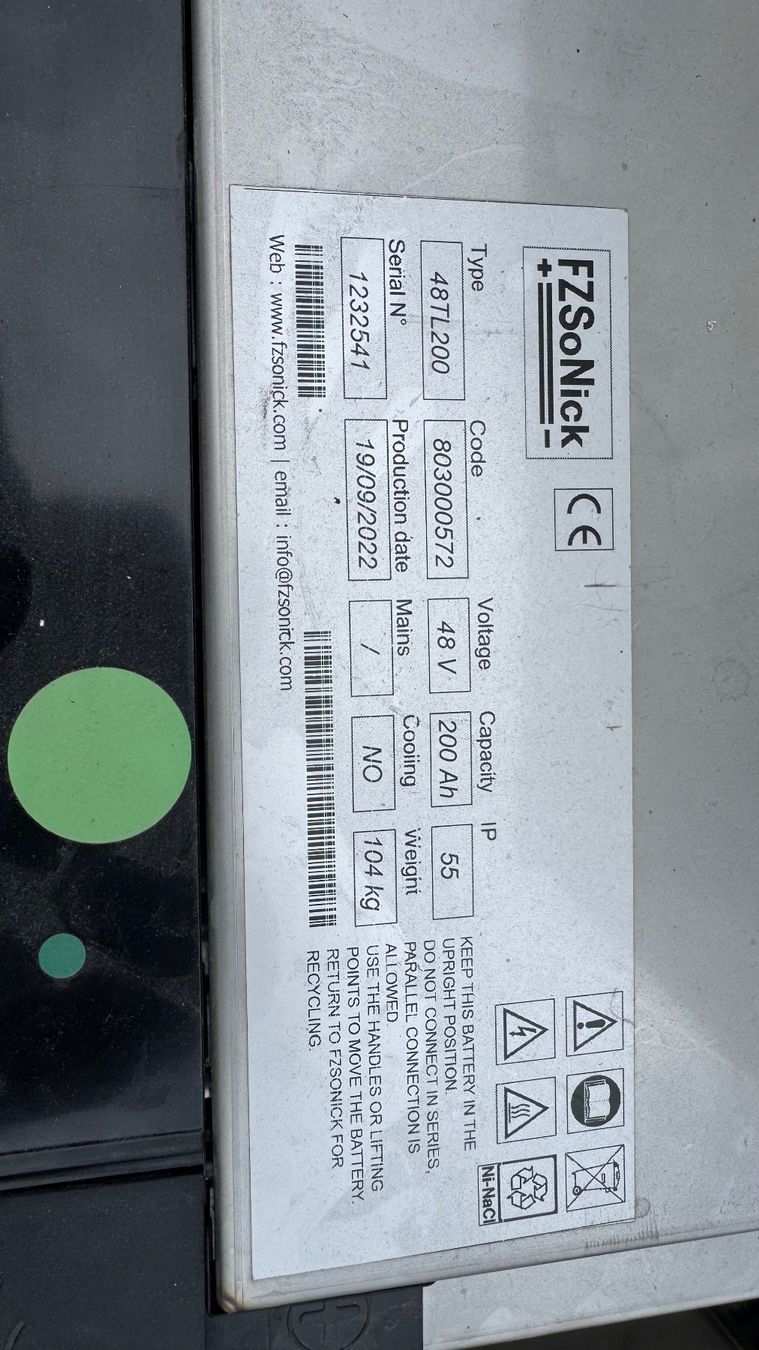 Dispositivi a energia solare: FZSoNick 48TL200 Batterie – Usato da Kaltbrunn venduto da Sonnhaldner 2