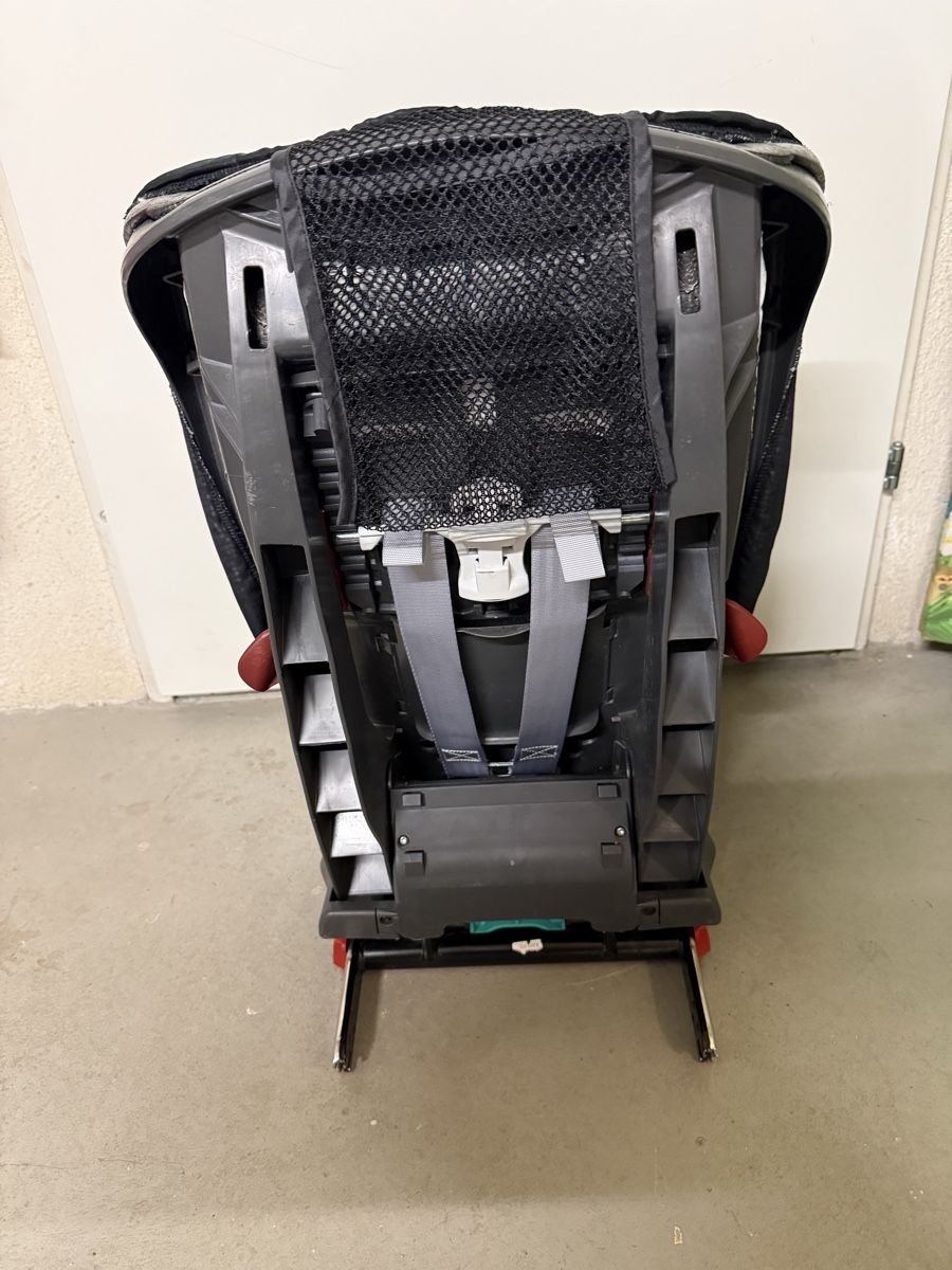Britax Römer Seggiolini per auto: Britax Römer Kindersitz – Usato da Winterthur venduto da fab_b659 1