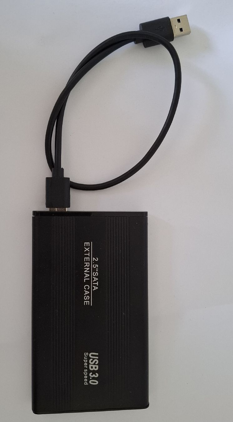 Disques durs: External Hard Drive Case 2.5 SATA USB 3.0 Black – D'occasion à Windisch par vas_nps6