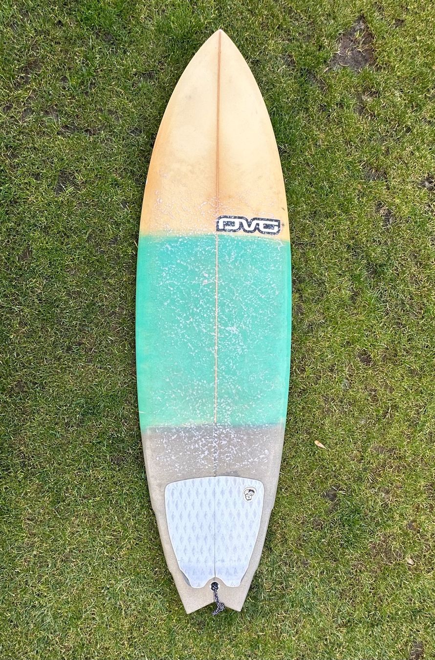 Tavole da surf e di nuoto: DVG Surfboard 5.9 swallow tail – Usato da Zürich venduto da corinawy 6