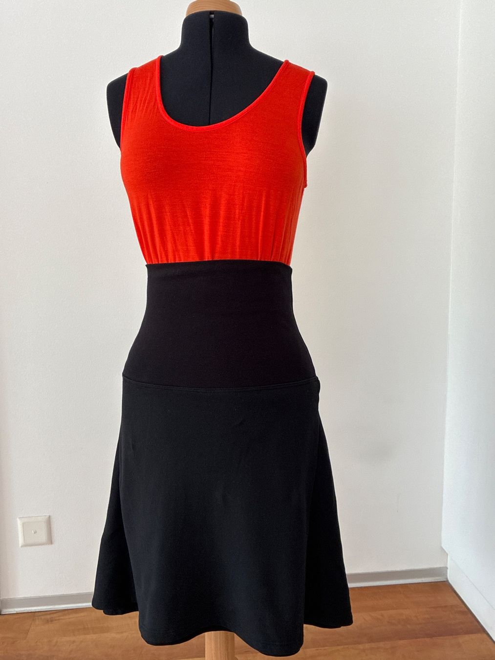 Kleiderpakete: Zweiteiler Design Pulli & Rock von [SCHI]ESS Gr. L – Neu (gemäss Beschreibung) aus Davos Platz von nanigl 3