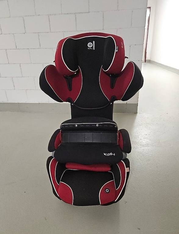 Auto-Kindersitze: Autokindersitz Kiddy Guardianfix Pro2 – Gebraucht aus Sennhof von Venus84