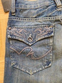 Jeans: Damen Jeans neu – Usato da Birsfelden venduto da edw_2mjn 7