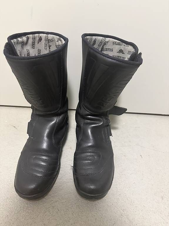 Scarpe da donna: Motorrad Schuhe / Töffschuhe Gr. 39/40 – Usato da Zürich venduto da mel_wdn7 1