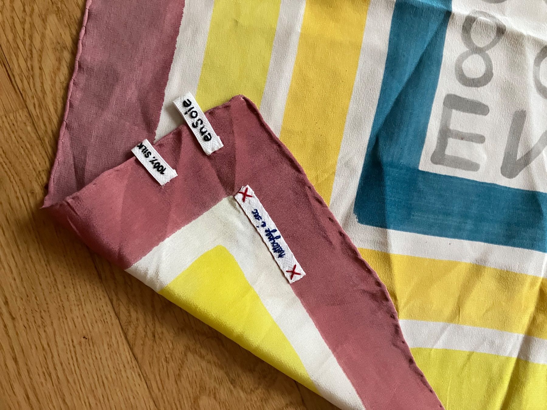 Ensoie Foulard & Sciarpe: En soie foulard – Usato da Spreitenbach venduto da schwarzerhase70 1