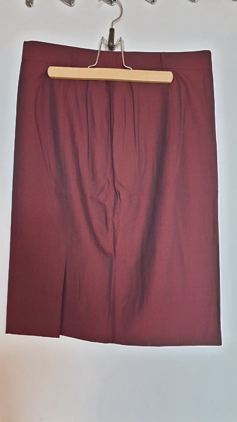 Gerry Weber Röcke: Jupe Bordeaurot GerryWeber 40, Schurwolle/Polyester/Viscose – Neu (gemäss Beschreibung) aus Biel/Bienne von bormida63