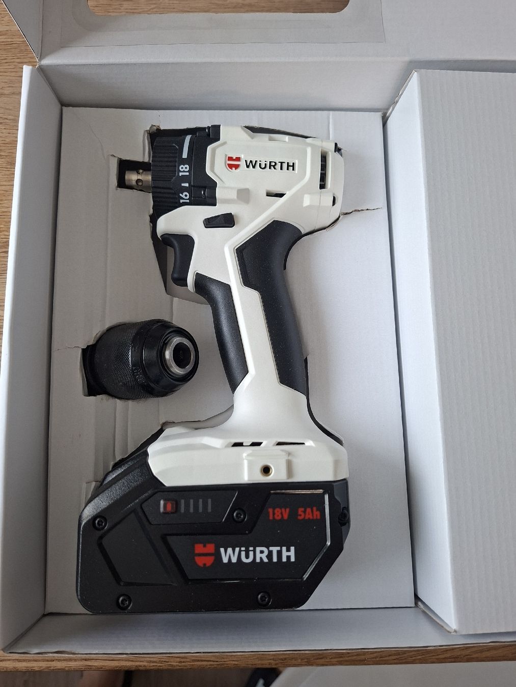 Würth Perceuses: Akkubohrer NEU Würth – Neuf avec emballage d'origine à Freienwil par Taemy81 2