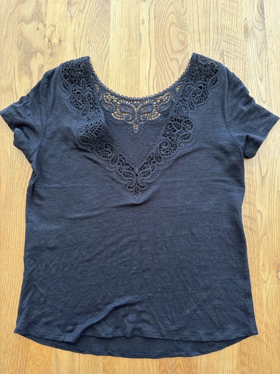 Sezane Top: T shirt Sezane mina – Nuovo (secondo la descrizione) da Grandson venduto da fle_vb7f 1