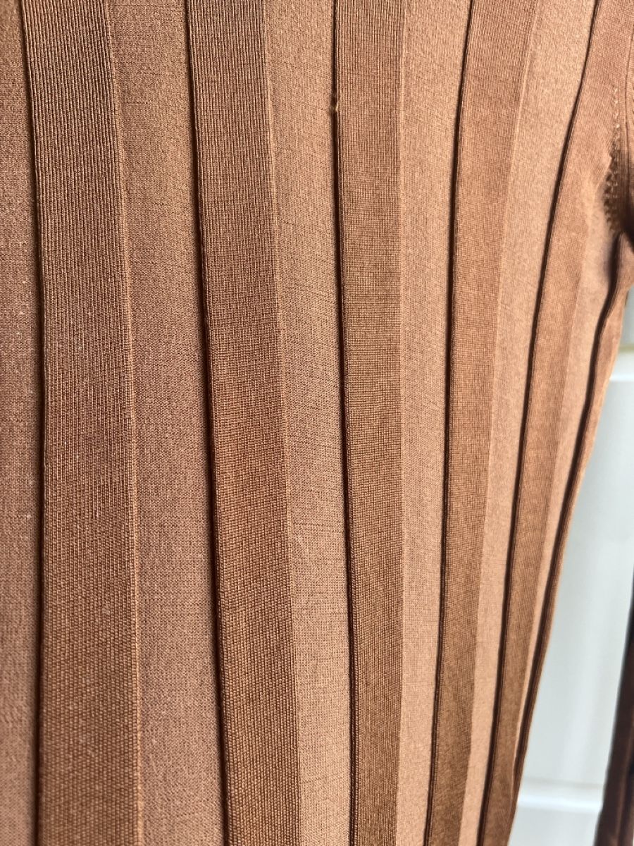 Sandro Top: Sandro Brown Pleated Bodycon top - 36 EU – Usato da Adliswil venduto da youngbee 5