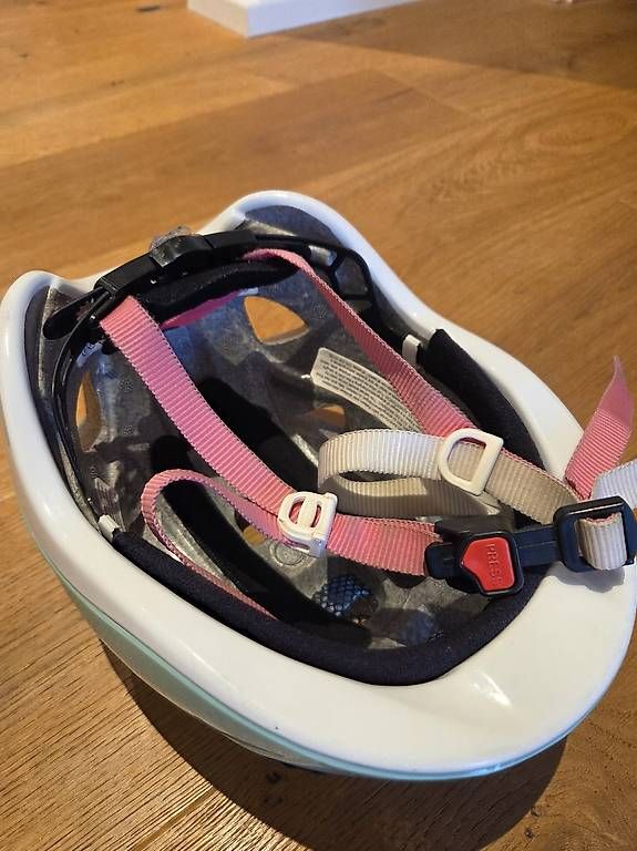 Caschi: Velohelm Kinder Einhorn – Usato da Thun venduto da SimonAchermann01 2