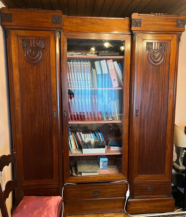 GOMETY Libreria In Miniatura Per Paure – 200 Libri Agitabili – Vetrina In Legno Vintage 25x20x7 Cm – Antistress