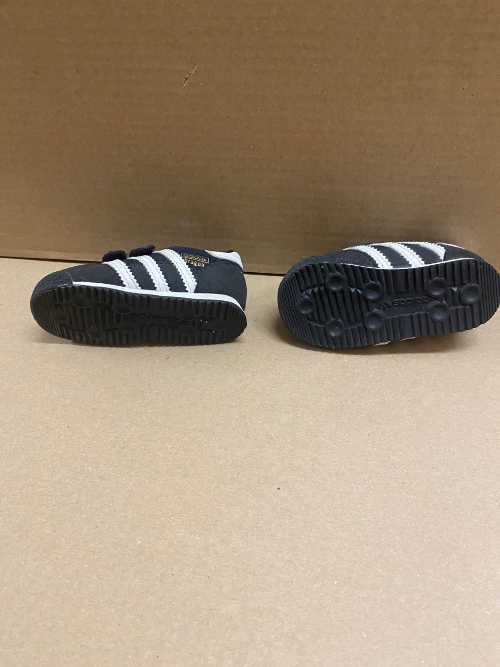 Adidas Scarpe per ragazzi: Kinder Schuhe Grösse 19 – Usato da Zürich venduto da MaSte 3