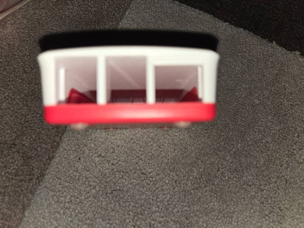 Custodie: Raspberry Pi Gehäuse - Rot/Weiss, Modell 4 (Original) – Usato da Chur venduto da mchermann 2