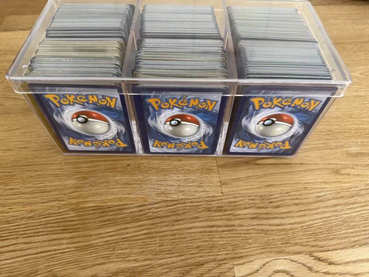 Cartes: Pokémon 800+ Karten – D'occasion à Uitikon Waldegg par Sa_v9gp 1