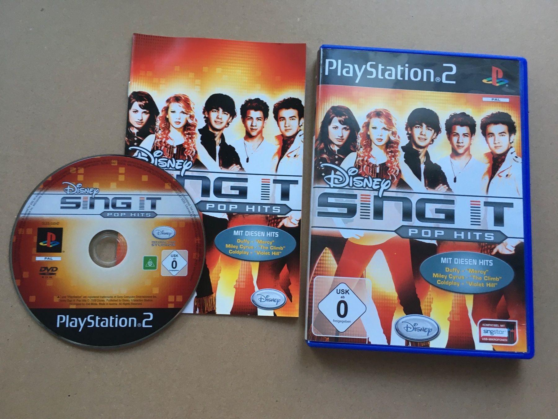 Sony Spiele: Disney Sing it: Pop Hits für Playstation 2 – Gebraucht aus St.Gallen von MedienJoe
