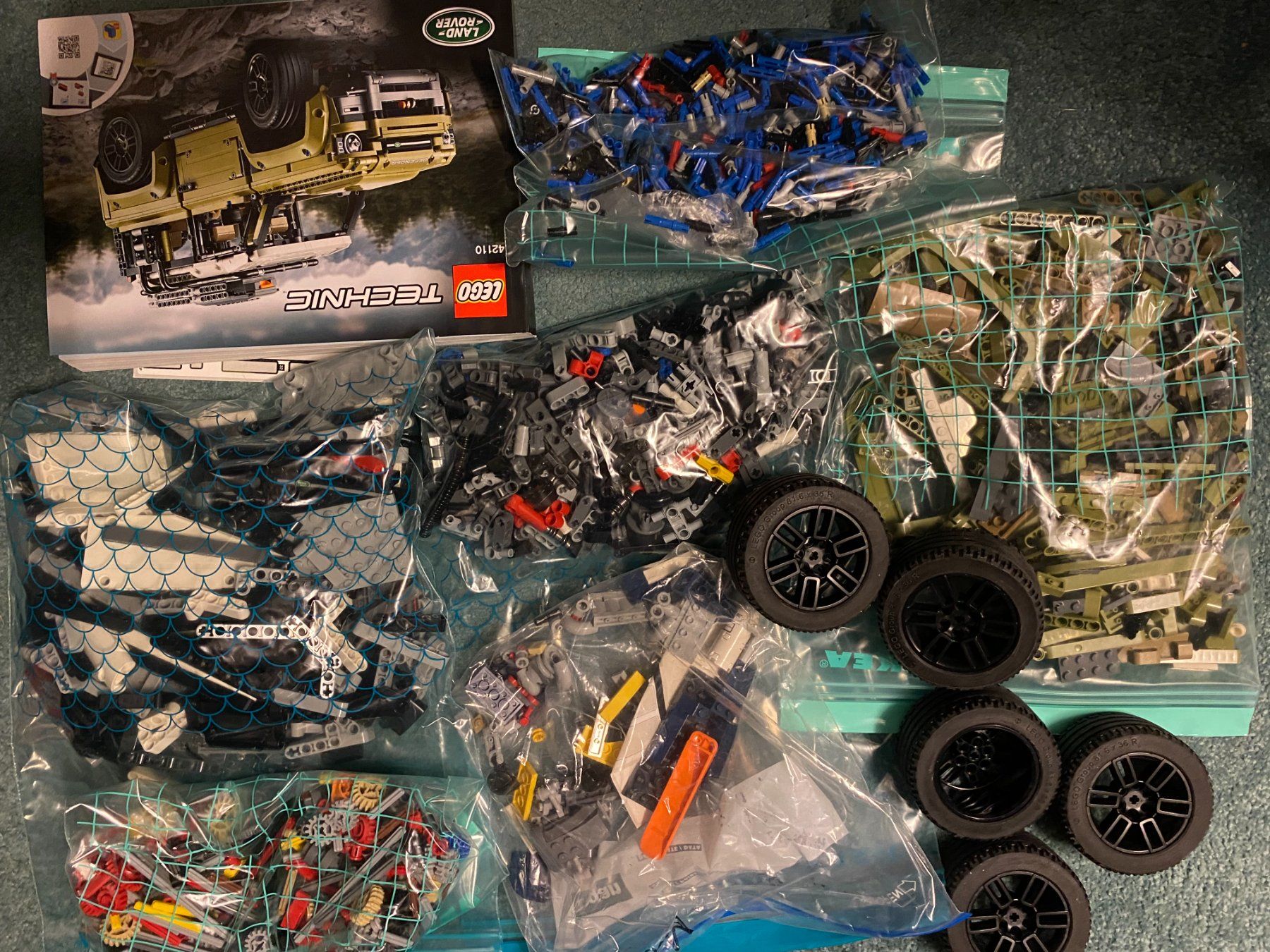 Technics Kit di costruzioni: LEGO Technic 42110 Land Rover Defender - mit OVP – Usato da St.Gallen venduto da Punktchen01 2