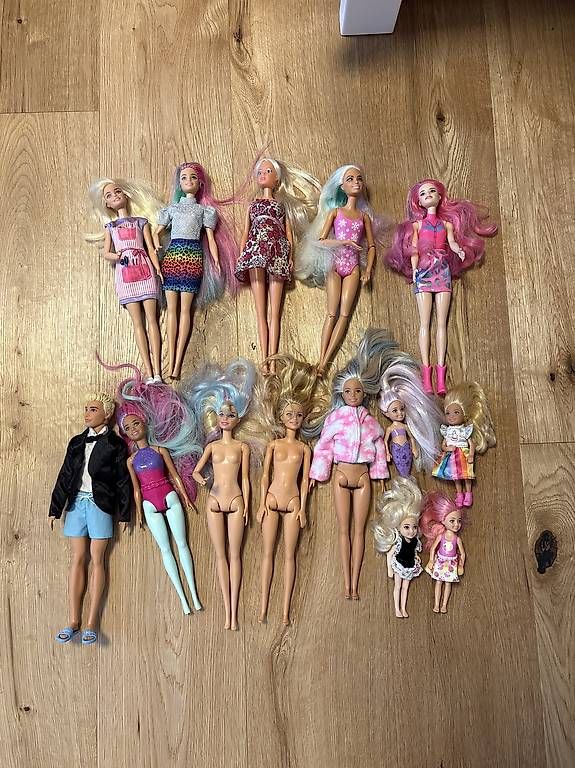 Giocattoli: Barbie Haus Barbie Auto und diverse Barbies – Usato da Untersiggenthal venduto da Ivan11