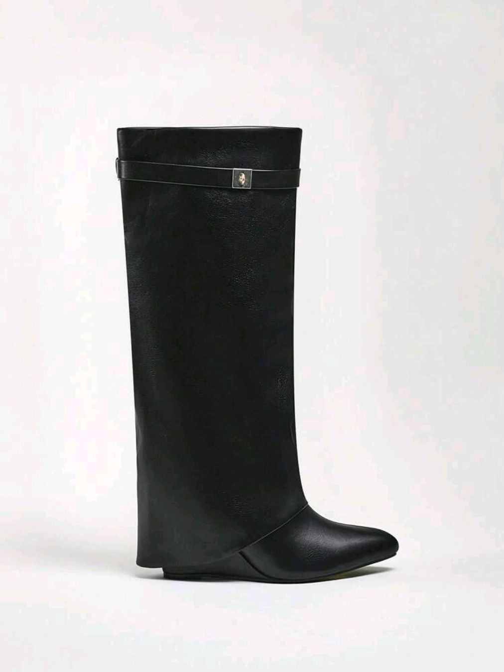 Scarpe da donna: Statement Boots - 39.5 - schwarz – Nuovo (secondo la descrizione) da Thalwil venduto da VitaMini