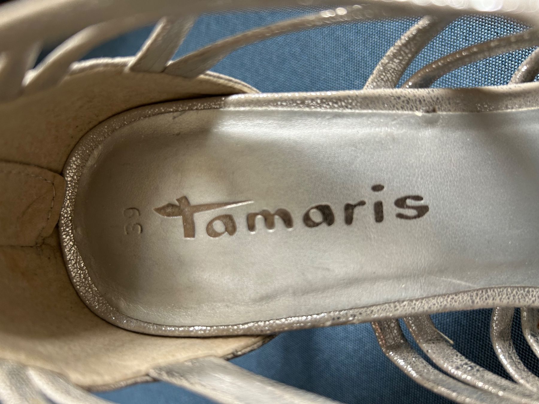 Tamaris Damenschuhe: Escarpins argentés Tamaris - pointure 39 – Neu (gemäss Beschreibung) aus La Tour-de-Peilz von Cole1814 2