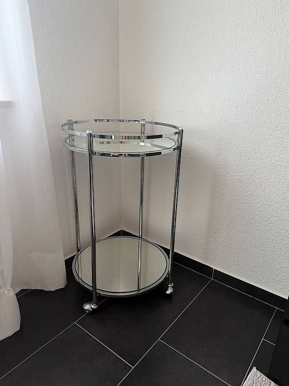 Vetrine: Rollvitrine / Barwagen – Usato da Matzingen venduto da Machado. 1