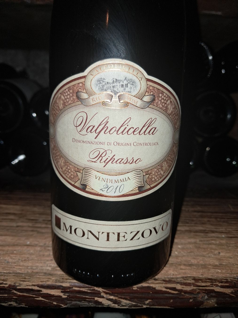 Vino: Valpolicella Ripasso Superiore DOC 2010 – Nuovo e nell'imballaggio originale da Le locle venduto da juliensaran 1