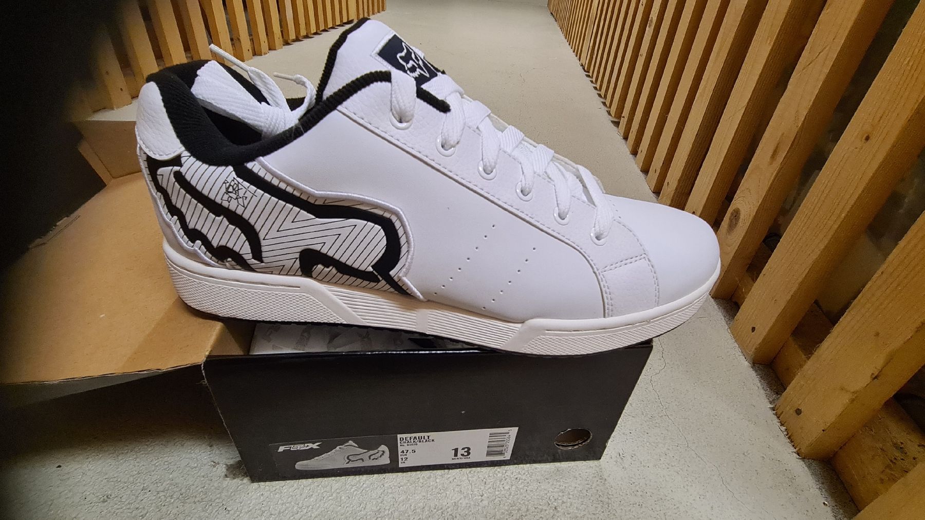 Fox Scarpe da uomo: FOX Sneaker 47.5 – Nuovo e nell'imballaggio originale da Luzern venduto da Zanclus