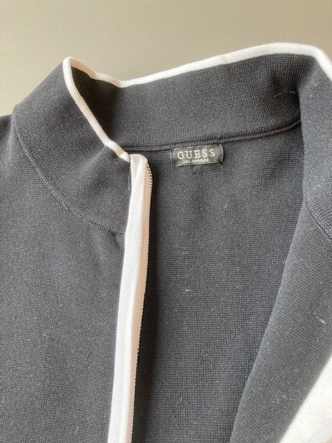 Guess Giacche: Modische GUESS Damenjacke Grösse S – Nuovo (secondo la descrizione) da Affoltern am Albis venduto da rollotomasi 1