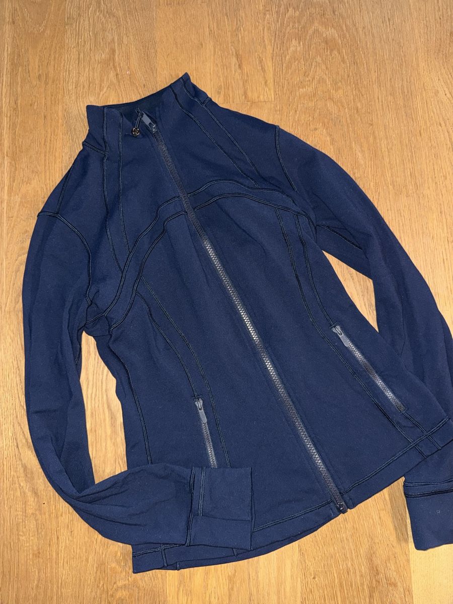 Lululemon Jacken: Lululemon Define Navy Jacket – Gebraucht aus Bottmingen von Itsclaire 8
