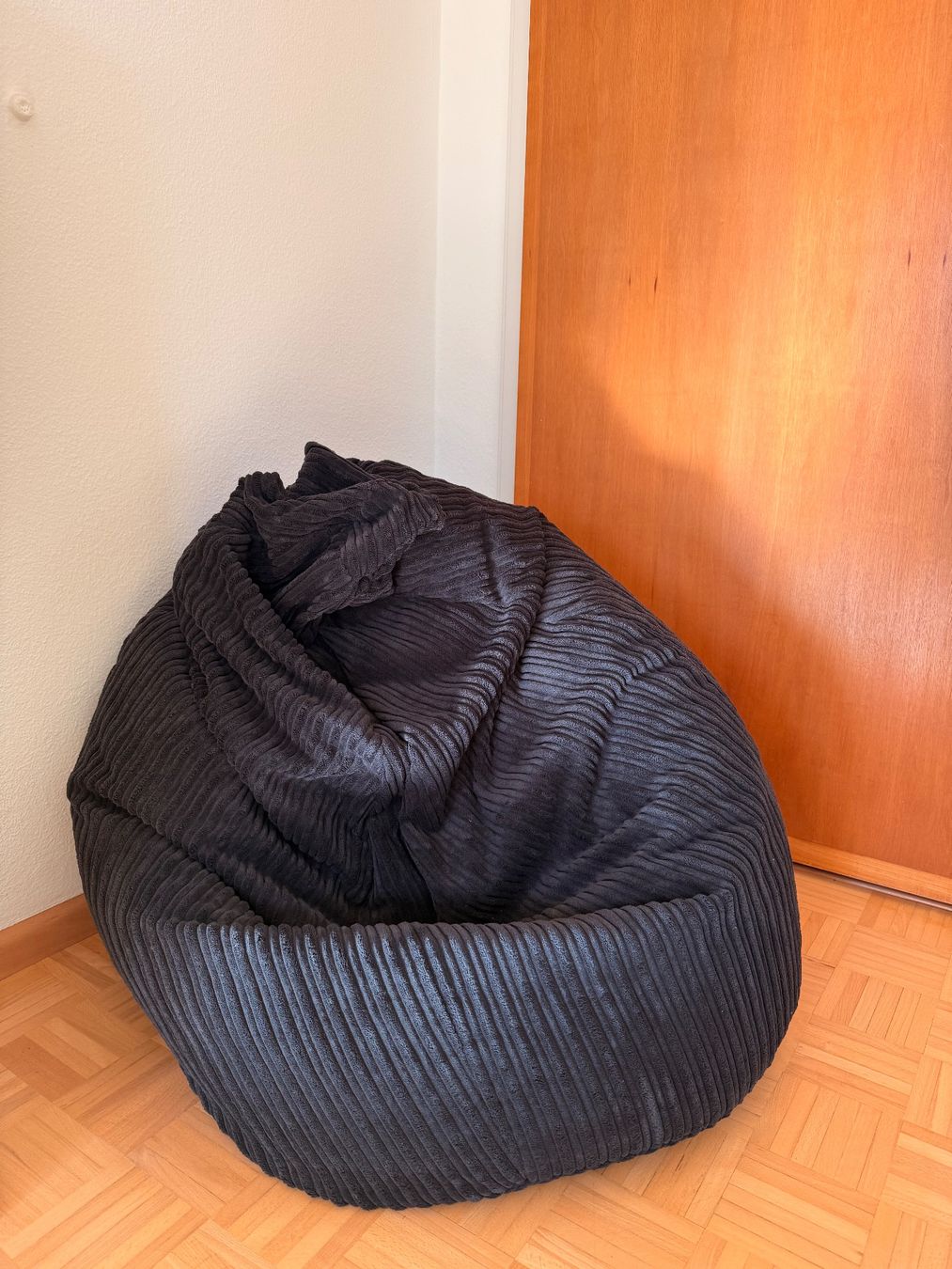Coussins: Sitzsack Sessel (Big Bertha) – D'occasion à Binningen par lan_w6w9