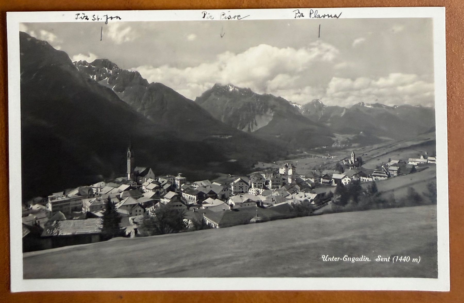 Cartoline postali: Sent - Unter - Engadin - Panorama. 1923 – Usato da Lutry venduto da Ediego