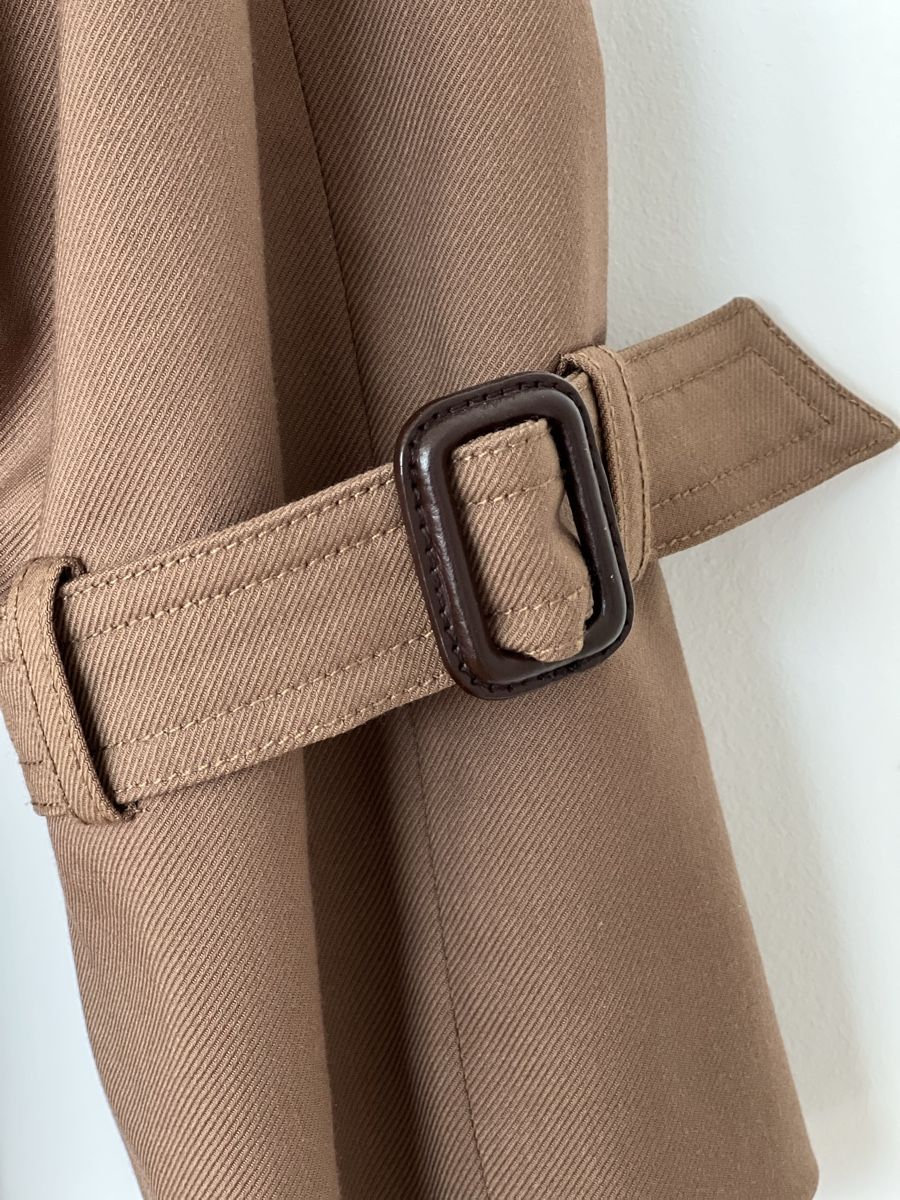 Max Mara Cappotti: Max Mara Weekend Trench Coat – Nuovo (secondo la descrizione) da Schlieren venduto da tan_5tgy 5