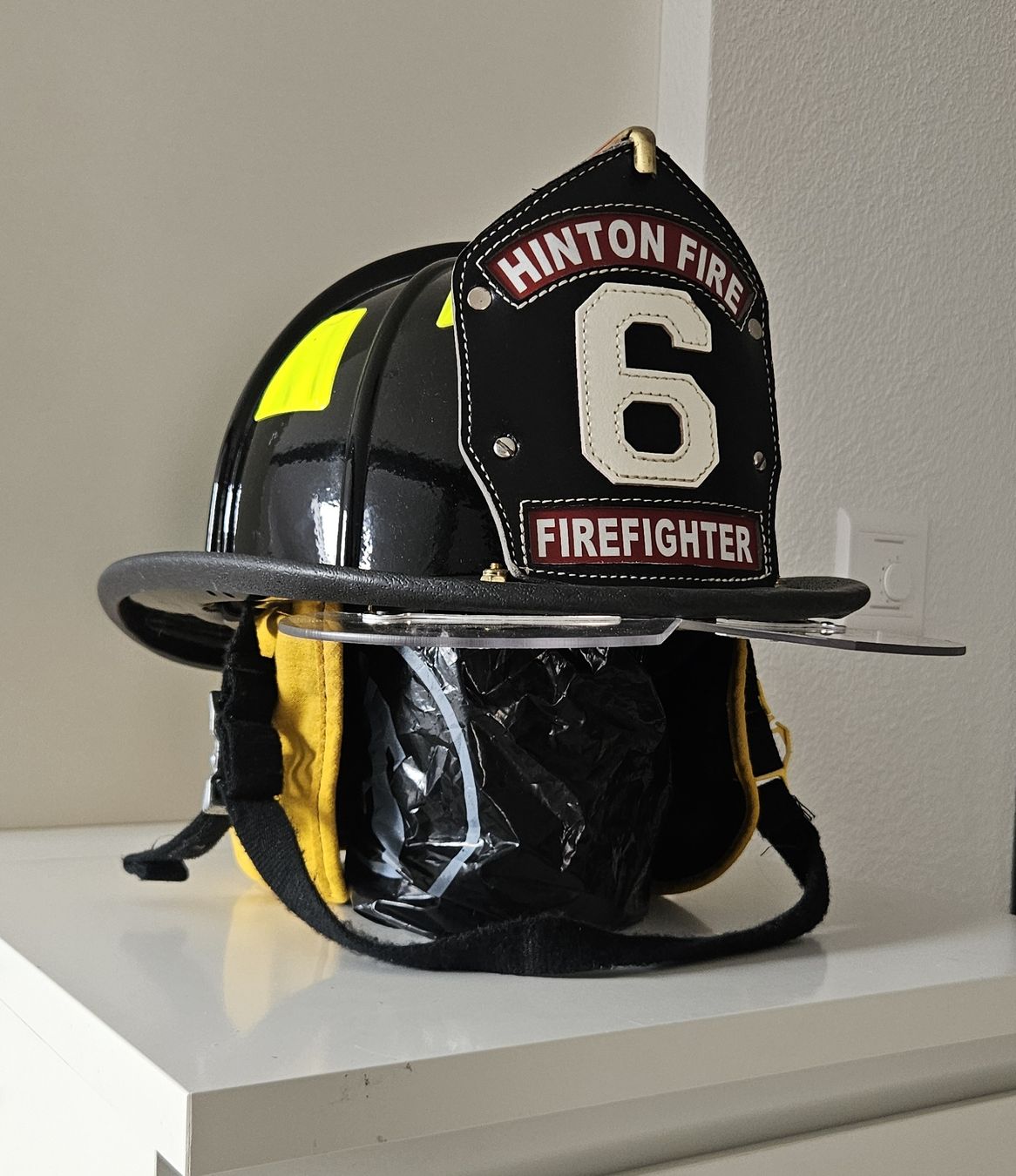 Feuerwehr: Originaler Cairns 1010, US Feuerwehrhelm – Gebraucht aus Glarus von Cremo99