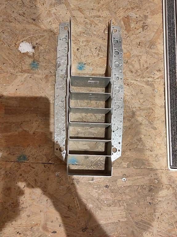 Ferramenta: 7 Balkenschuhe Typ A 100x200 – Nuovo e nell'imballaggio originale da Chur venduto da 0815fox 1