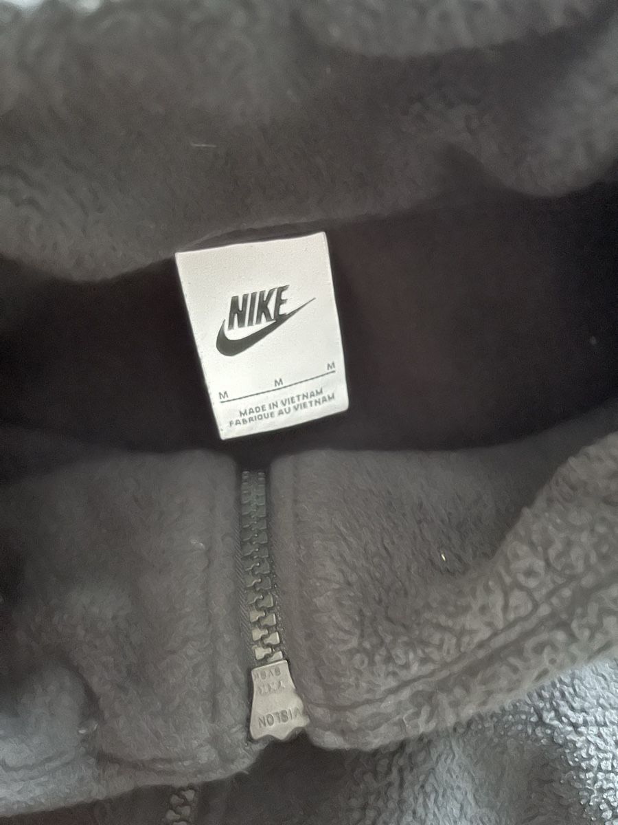 Nike Maglioni & Felpe: nike pullover – Usato da Balzers venduto da liv_wzl8 1