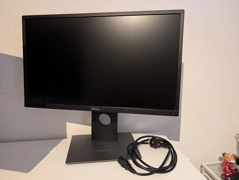 Monitor: Dell Full HD Monitor – Usato da Baden venduto da voj_8xht 1