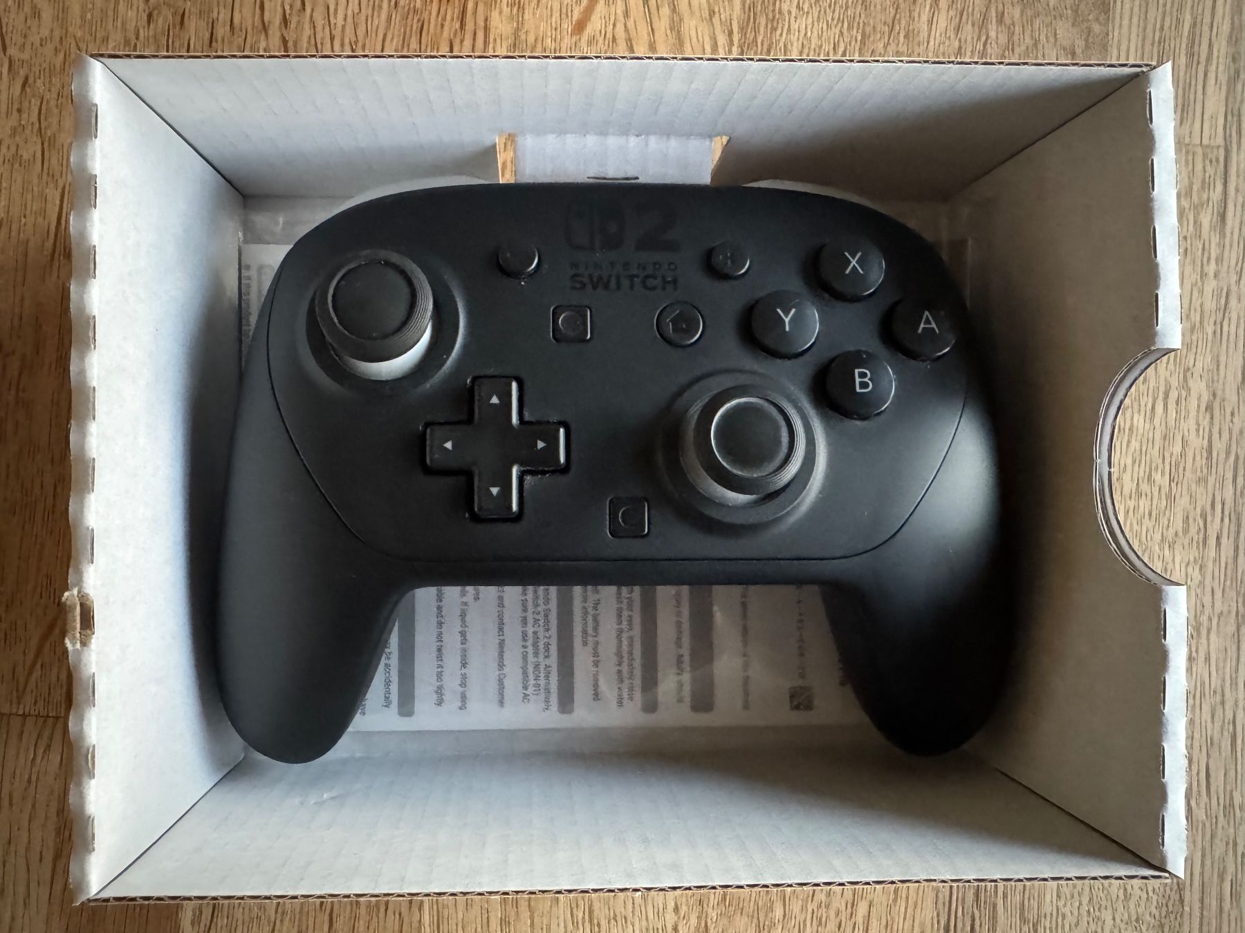 Nintendo Controller: Nintendo Switch 2 Pro Controller schwarz Neuwertig – Usato da Herisau venduto da Werner80 1